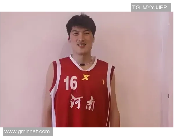 崔磊畅谈篮球明星背后的故事与成长历程解析